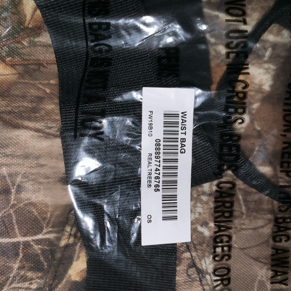 Supreme Waist Bag - Picture 3 of 4